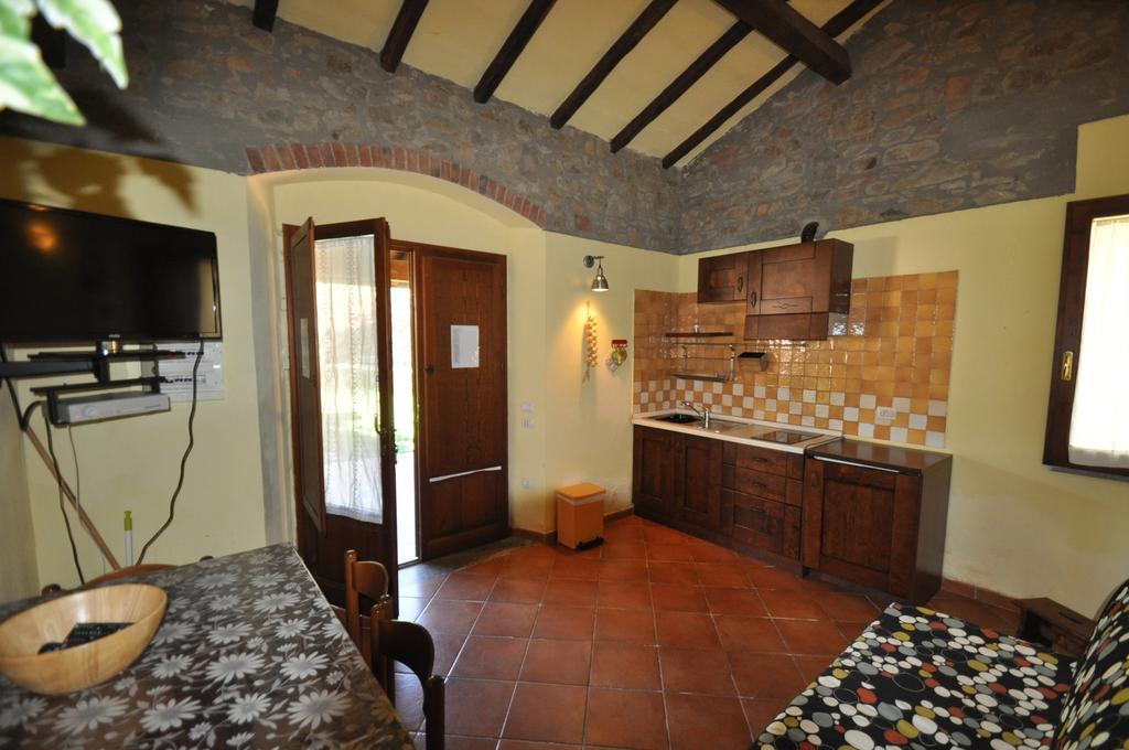 Вилла Agriturismo Il Cerrosughero Скарлино Номер фото