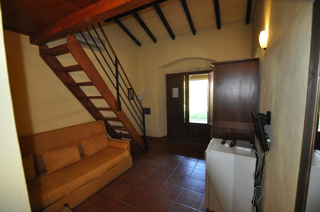 Вилла Agriturismo Il Cerrosughero Скарлино Номер фото