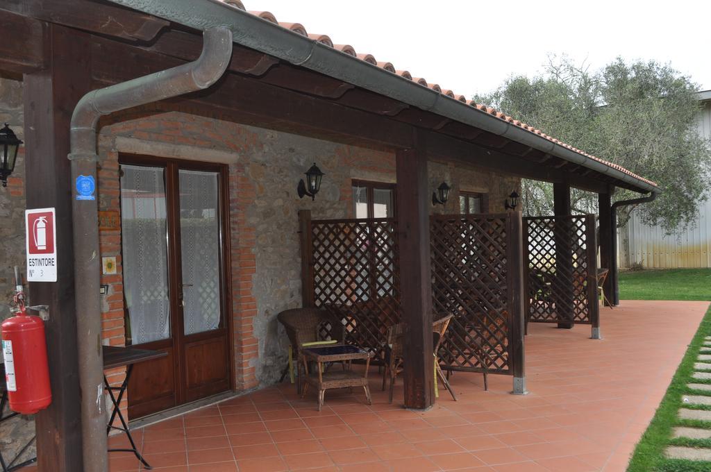 Вилла Agriturismo Il Cerrosughero Скарлино Экстерьер фото